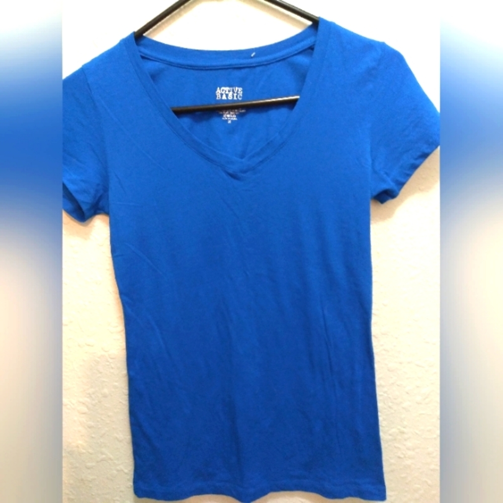Active basic v-neck tee